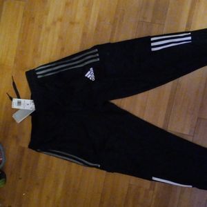Adidas aeroready size small black